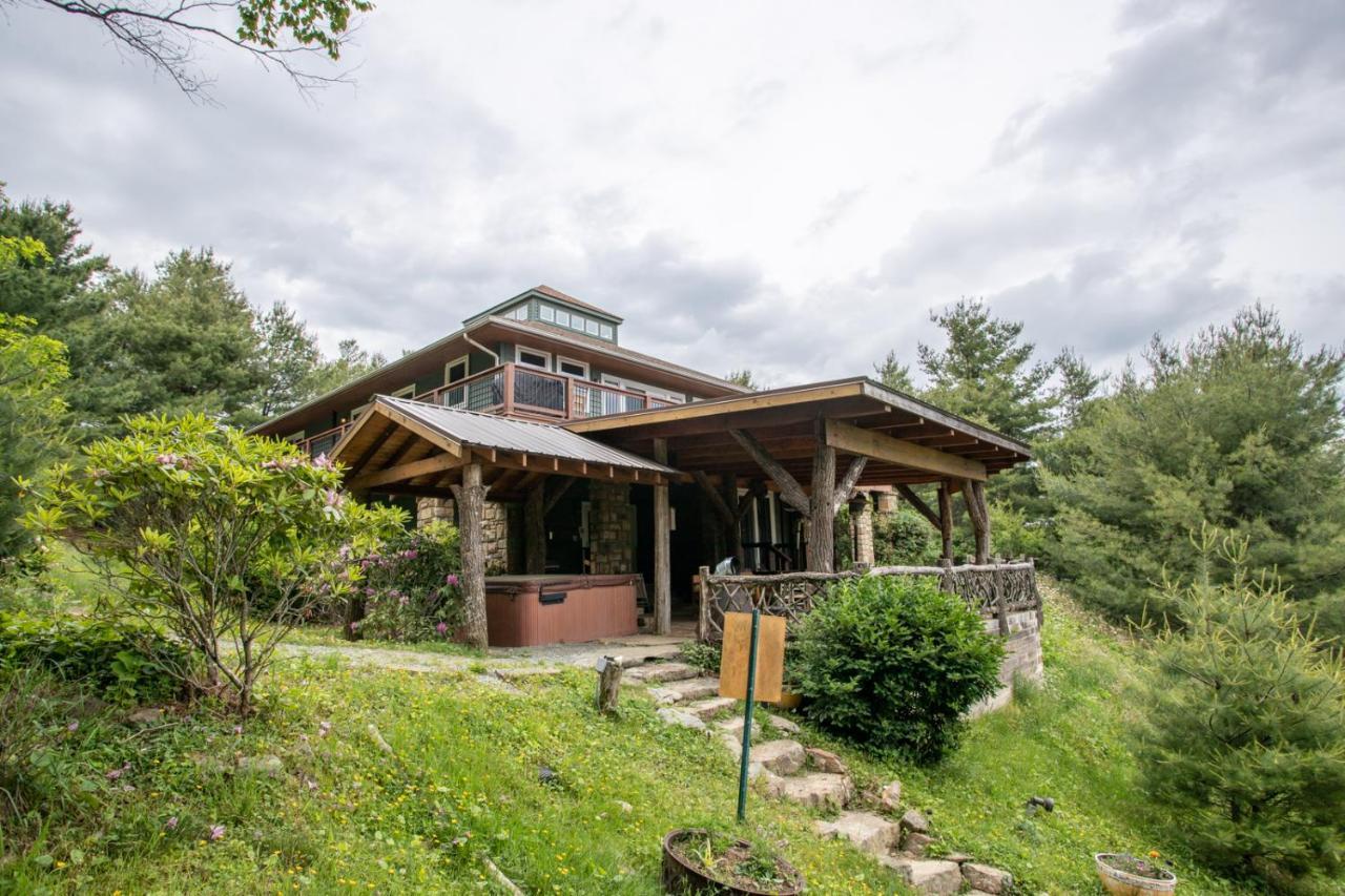 Mountain Family Lodge Boone Exterior photo