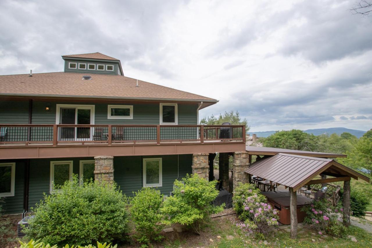 Mountain Family Lodge Boone Exterior photo