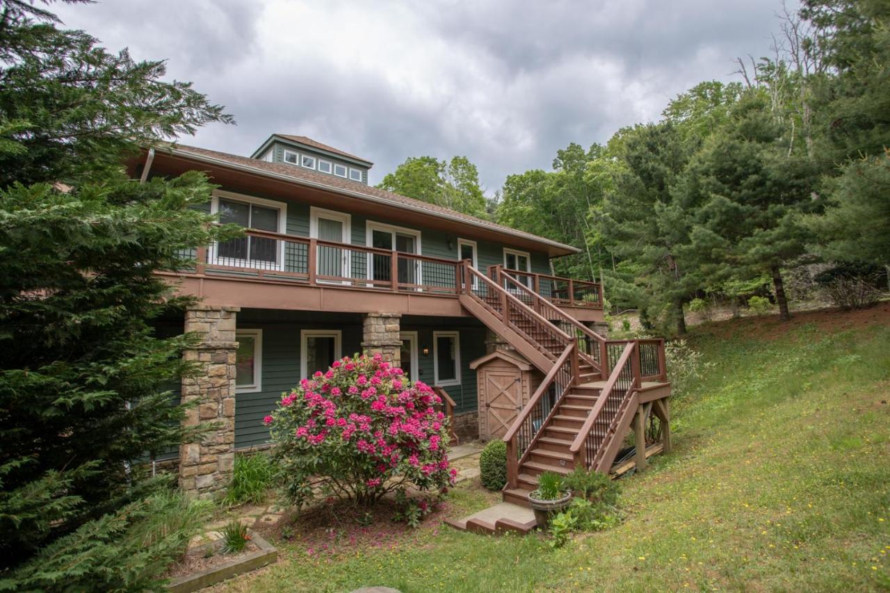 Mountain Family Lodge Boone Exterior photo