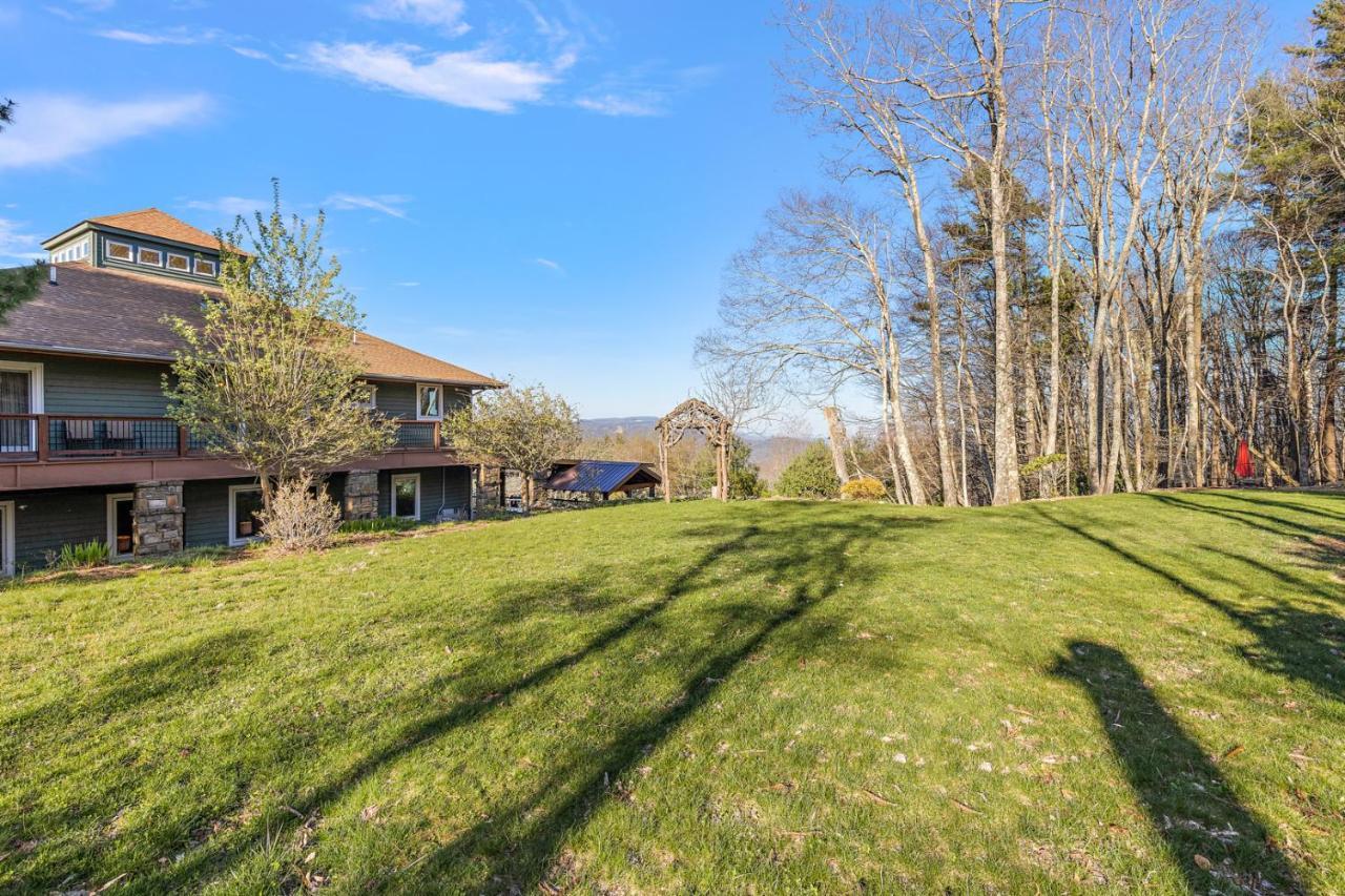 Mountain Family Lodge Boone Exterior photo